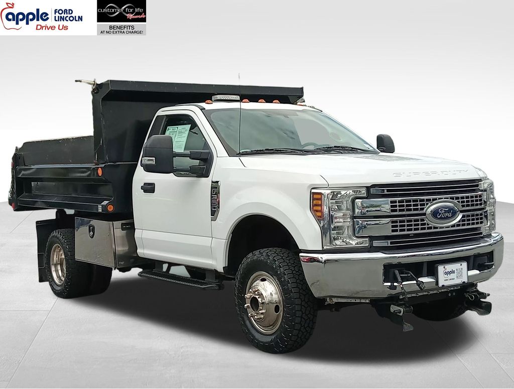 2019 Ford F-350 Super Duty Chassis Cab