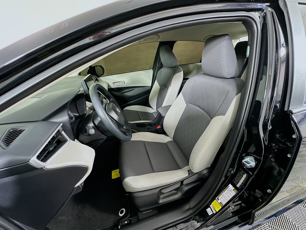 Thumbnail: 2025 Toyota Corolla - 21