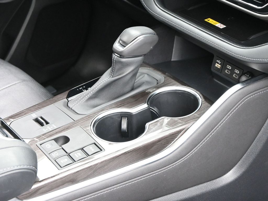 2023 Toyota Highlander Hybrid Limited
