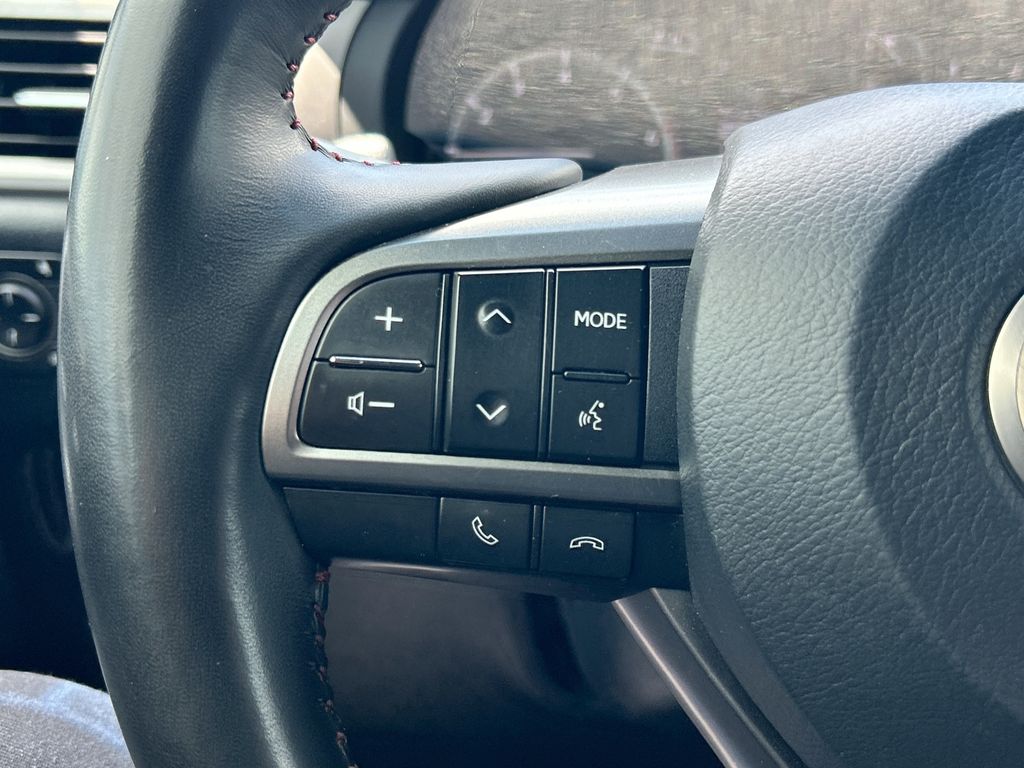 Thumbnail: 2023 Lexus GX - 24