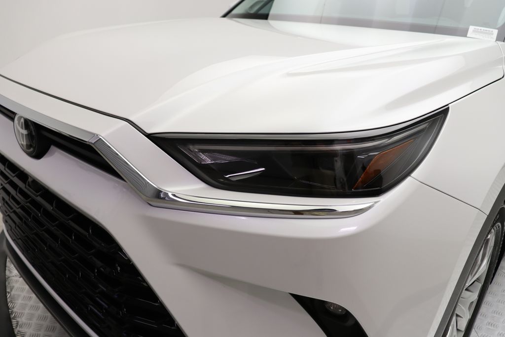 2025 Toyota Grand Highlander Limited 3
