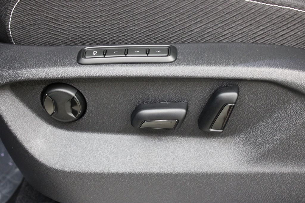 new 2026 Volkswagen Atlas Cross Sport car