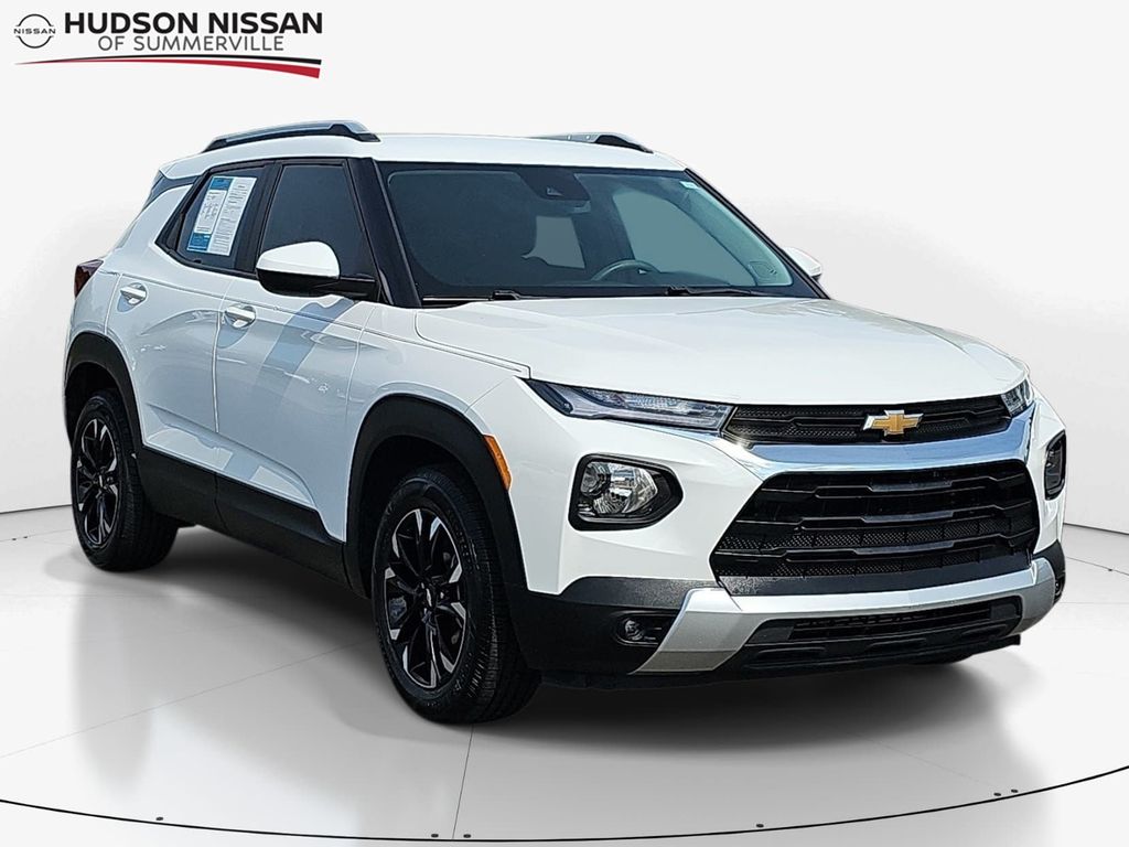 Summit White 2021 Chevrolet Trailblazer LT FWD SUV / Crossover Front-Wheel Drive Continuously Variable Transmission