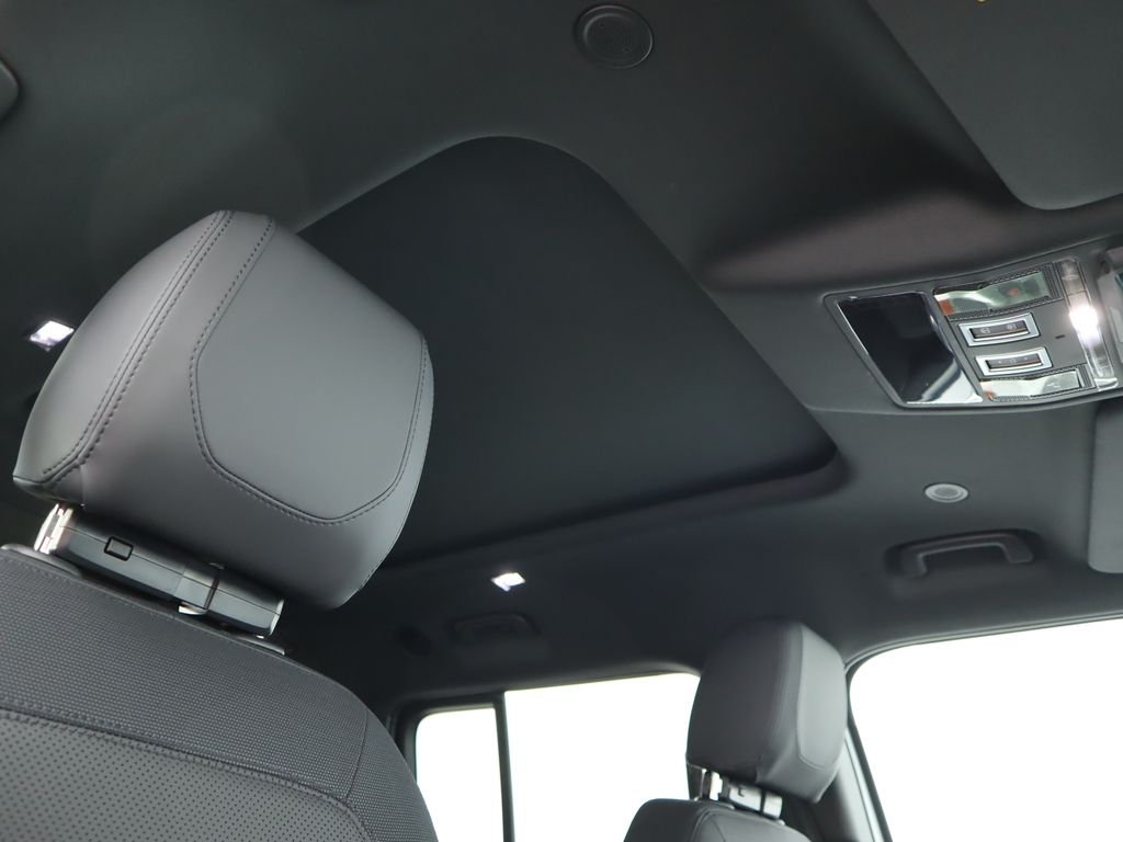 Thumbnail: 2024 Land Rover Defender - 19