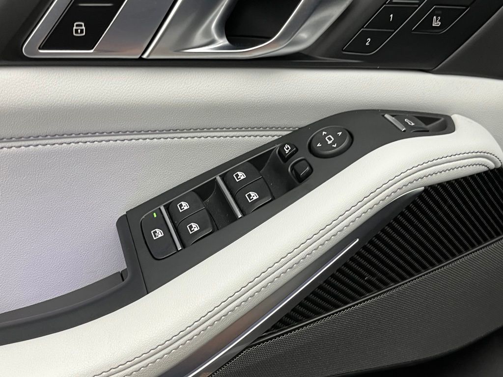 Thumbnail: 2026 BMW X5 - 29
