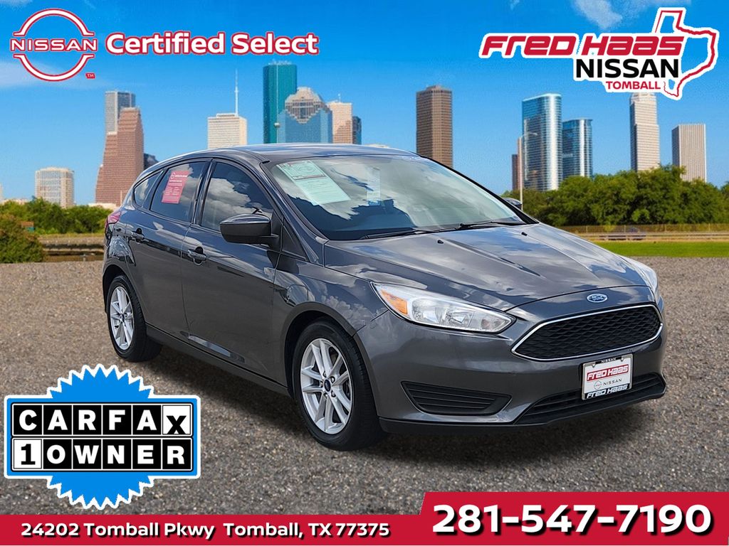 Gray (Magnetic) 2018 Ford Focus SE Hatchback Hatchback Front-Wheel Drive 6-Speed Automatic