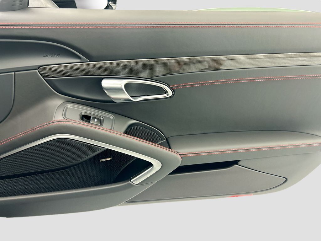 Thumbnail: 2019 Porsche 911 - 24