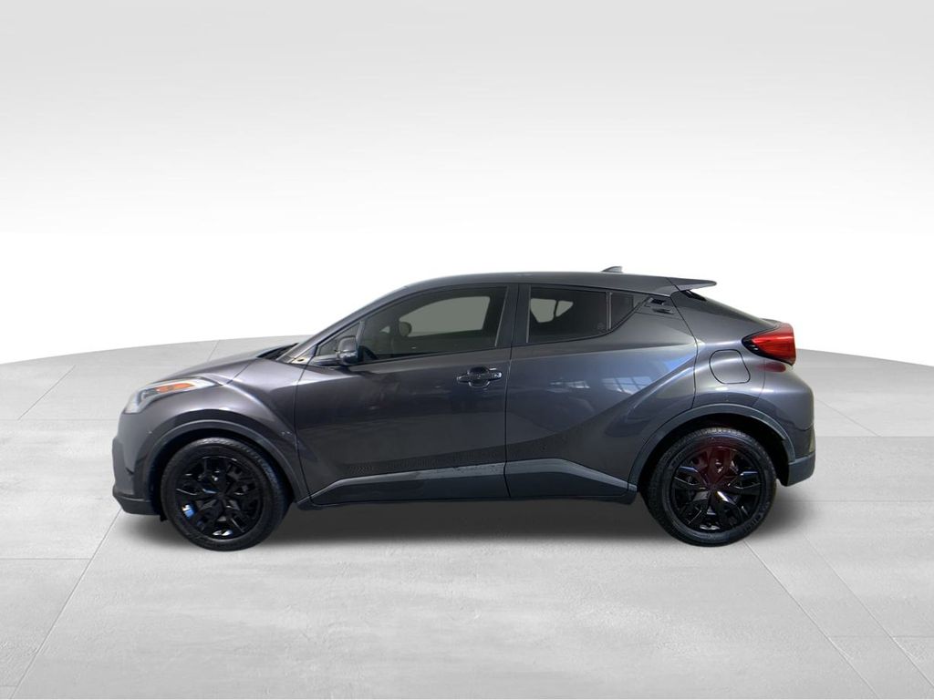 2019 Toyota C-HR LE 3