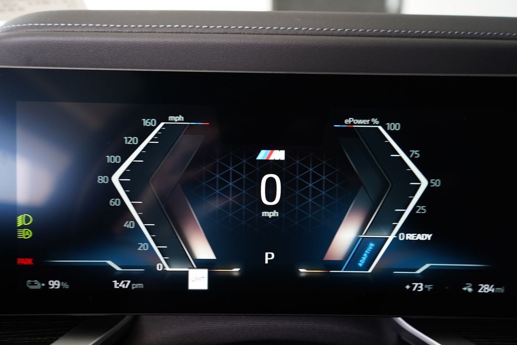 Thumbnail: 2025 BMW i7 - 17