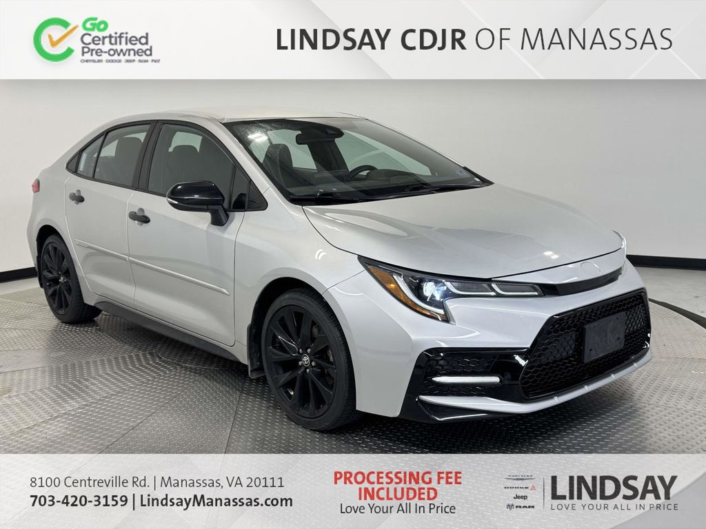 Classic Silver Metallic 2022 Toyota Corolla SE Nightshade Edition FWD Sedan Front-Wheel Drive Continuously Variable Transmission