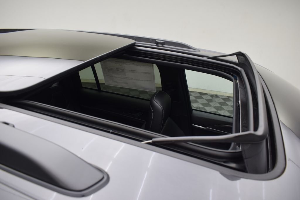 new 2025 Jeep Grand Cherokee car, priced at $44,555