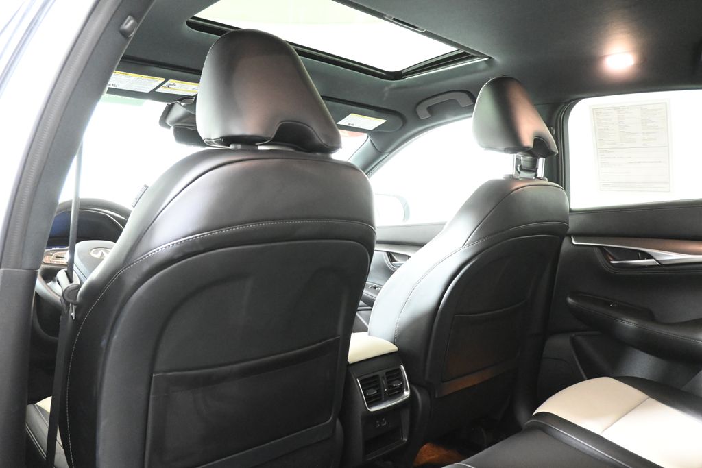 Thumbnail: 2025 INFINITI QX55 - 32