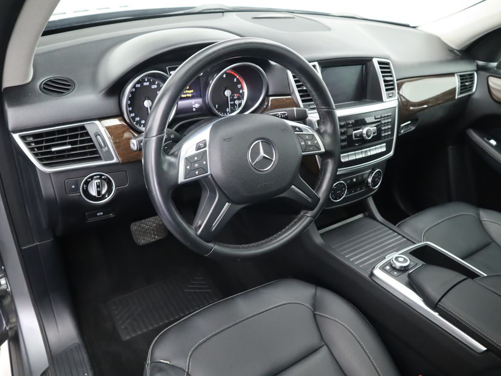 Thumbnail: 2014 Mercedes-Benz M-Class - 9