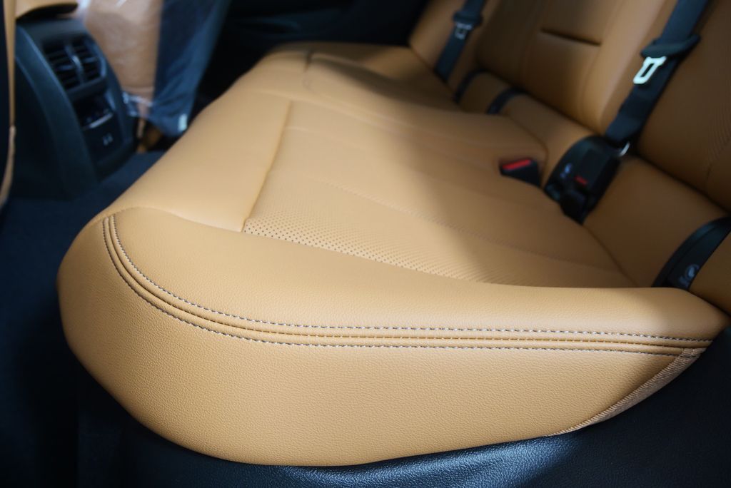 Thumbnail: 2026 BMW 3 Series - 14