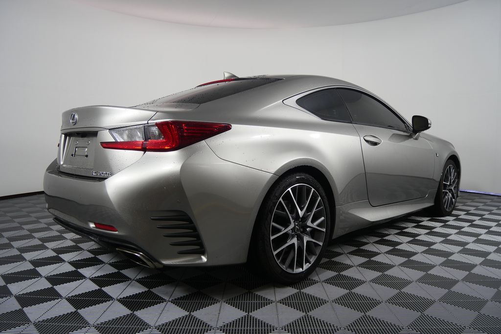 Thumbnail: 2017 Lexus RC - 3