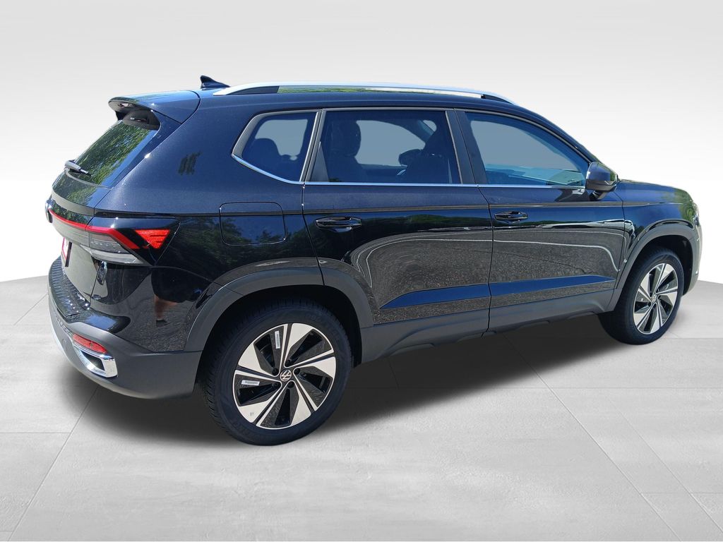 New 2026 Black Volkswagen 1.5T SE image 5