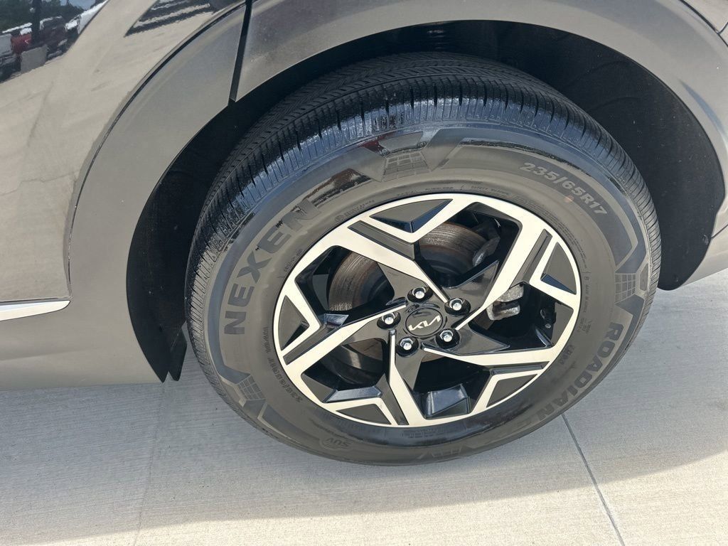 2023 Fusion Black Kia Sportage LX FWD SUV
