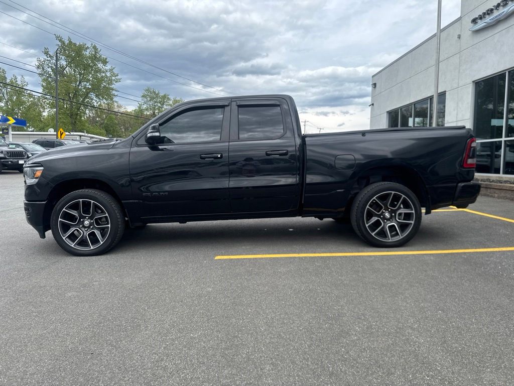 View vehicle photo 7