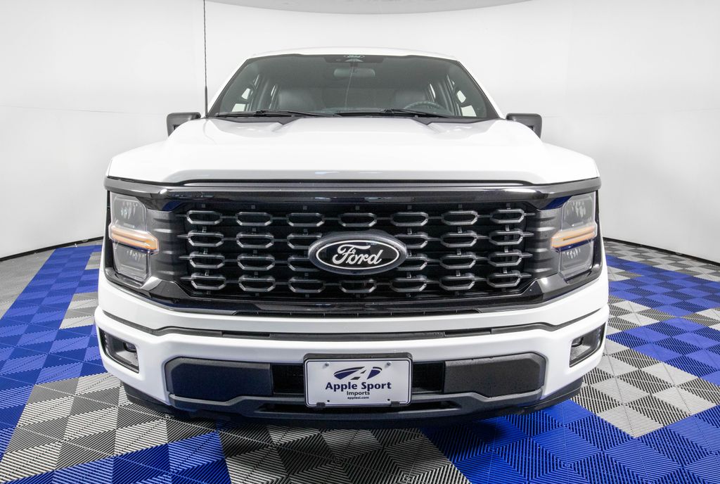 View vehicle photo 2