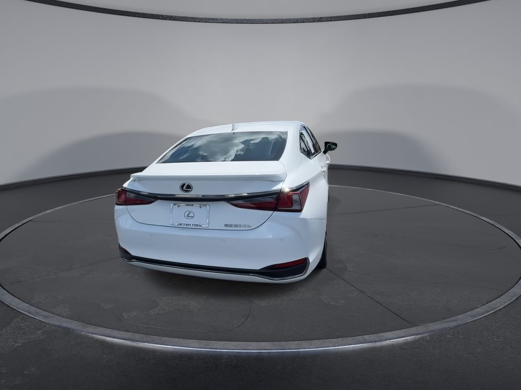 Thumbnail: 2023 Lexus ES - 8