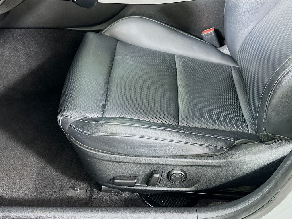 Thumbnail: 2021 Kia Stinger - 19