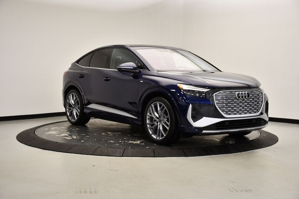 2025 Audi Q4 e-tron  7