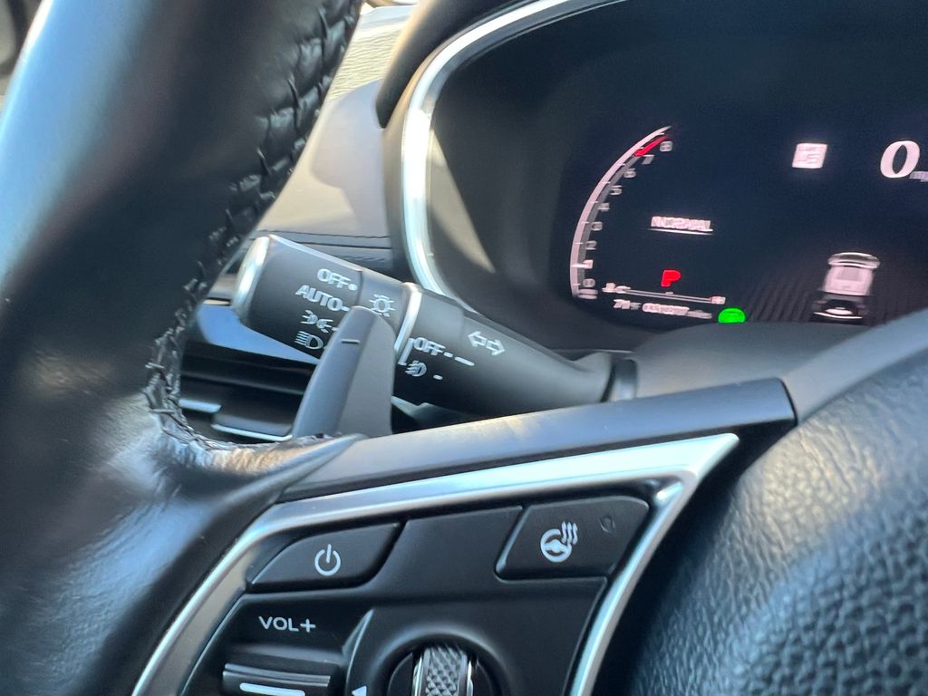 Thumbnail: 2023 Acura MDX - 20