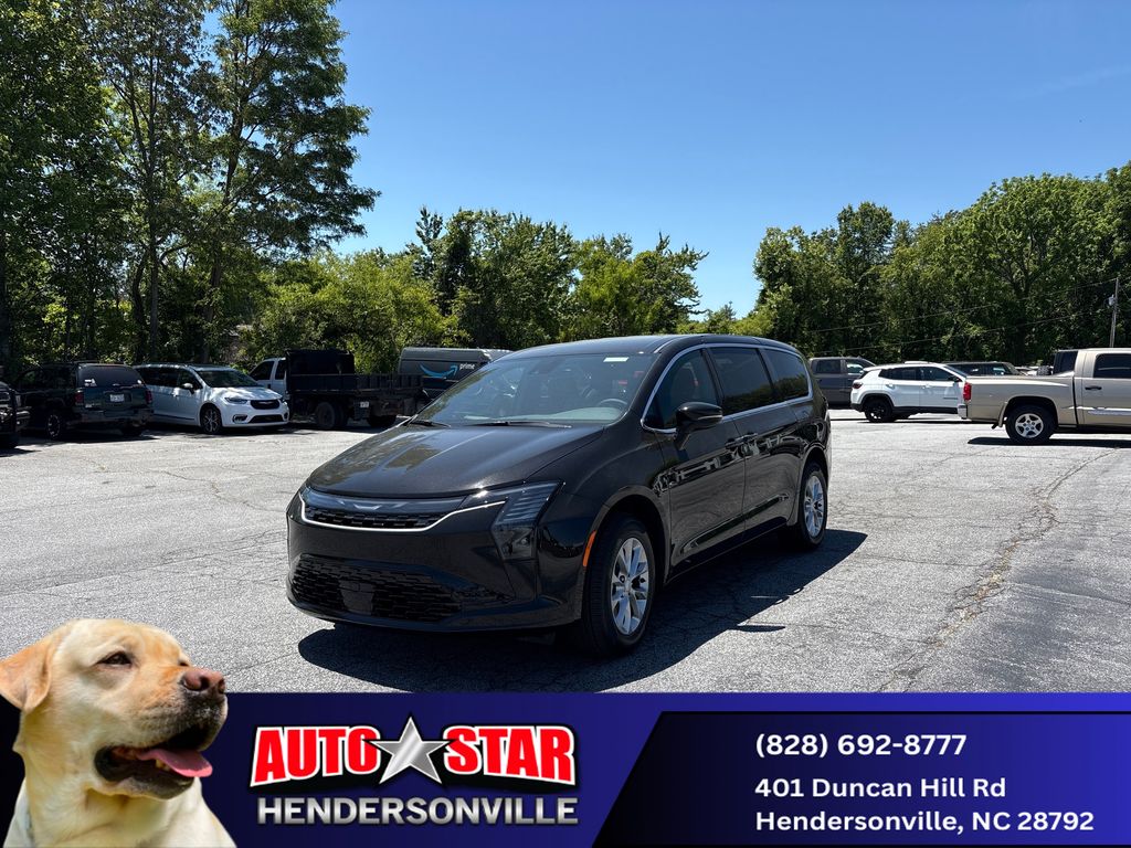 2027 Chrysler Pacifica Select
