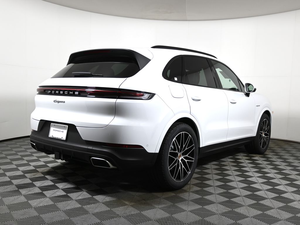 Thumbnail: 2026 Porsche Cayenne - 7