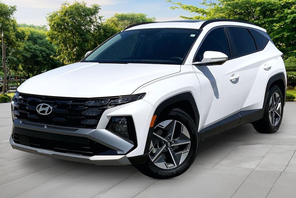Serenity White Pearl 2025 Hyundai Tucson SUV / Crossover Front-Wheel Drive 8-Speed Automatic