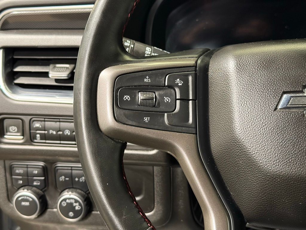 Thumbnail: 2023 Chevrolet Suburban - 23