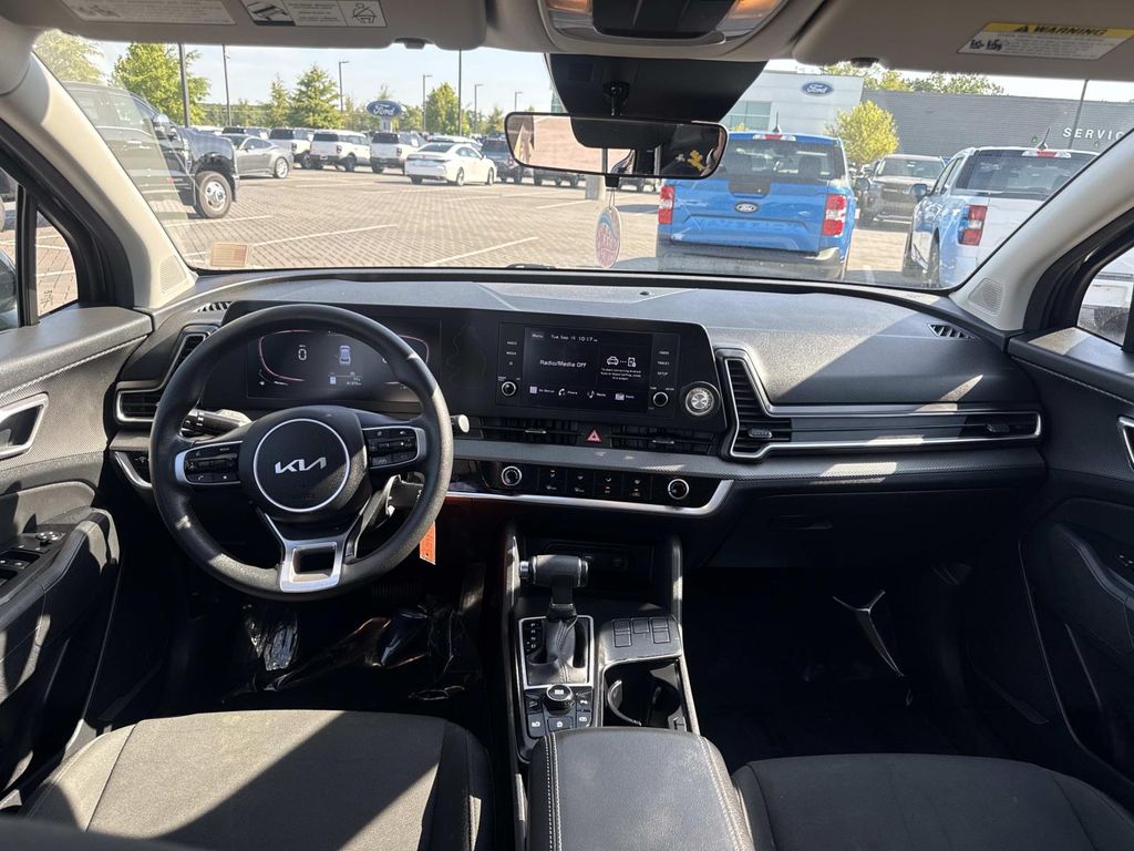 Used 2023 Black Kia LX image 11