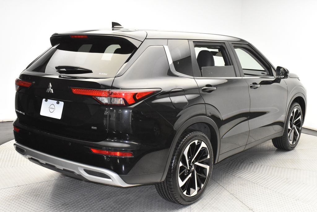 2023 Mitsubishi Outlander SE 5