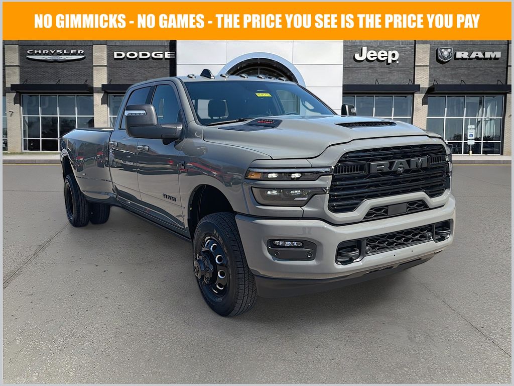 2026 RAM 3500 Laramie Crew Cab LB DRW 4WD