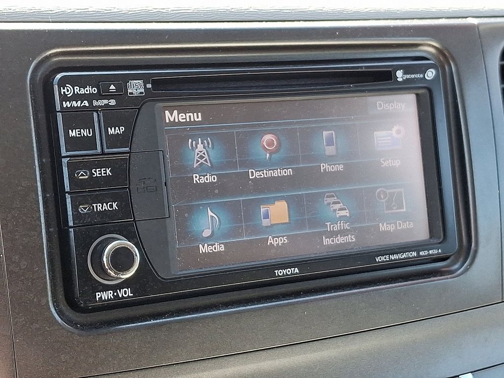 Thumbnail: 2014 Toyota Sienna - 25