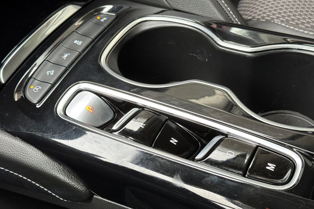 used 2023 Buick Envision car, priced at $24,982