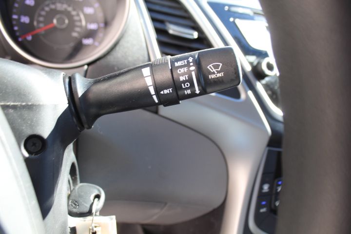 Used Car 2016 Hyundai Elantra  Se For Sale Under $10,000 In Georgetown, Texas