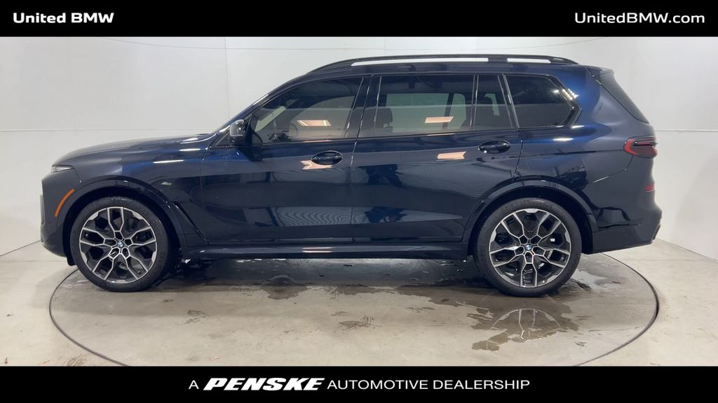 2024 BMW X7 M60i 5