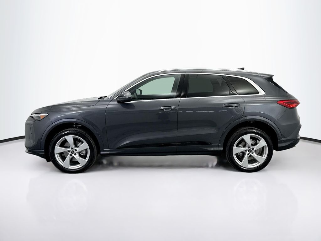 Thumbnail: 2025 Audi Q5 - 8