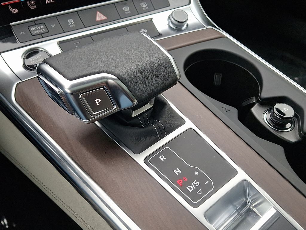 Thumbnail: 2025 Audi A6 - 15