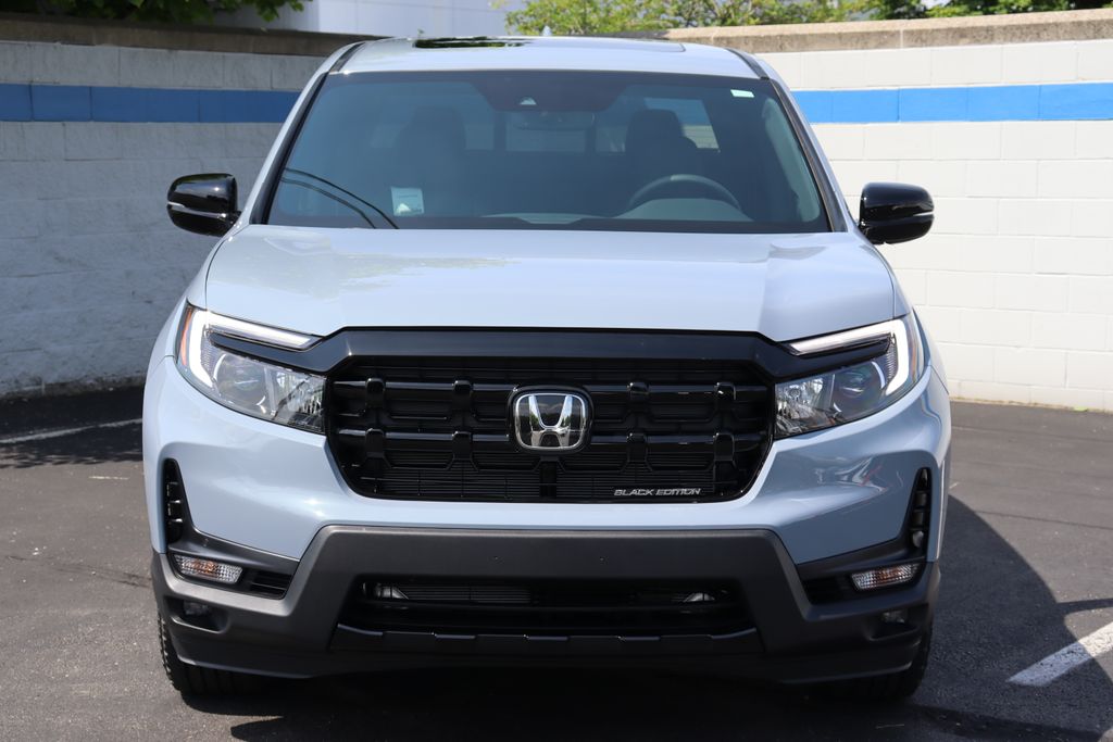 2025 Honda Ridgeline Black Edition 8
