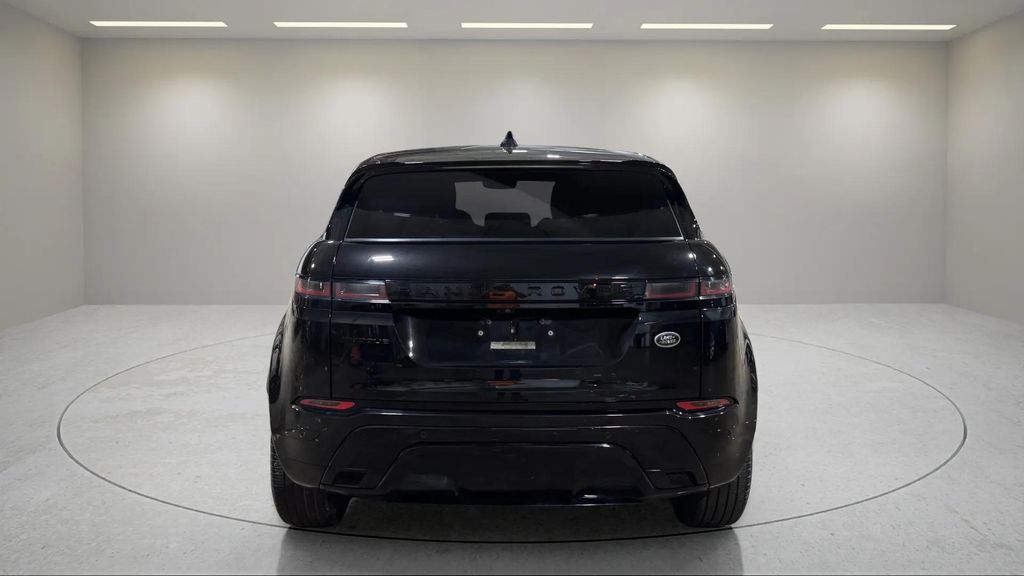 Used 2022 Santorini Black Metallic Land Rover Dynamic image 4