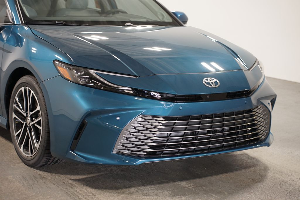 Thumbnail: 2025 Toyota Camry - 3