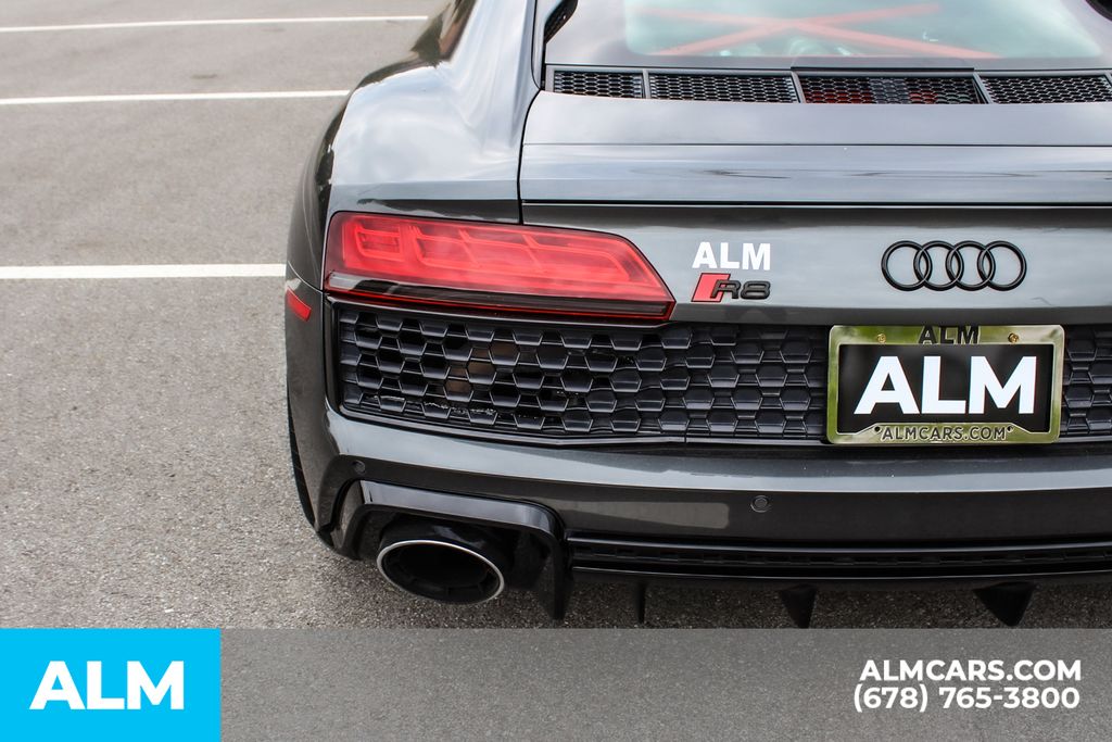 Used 2020 Gray Audi 5.2 image 13