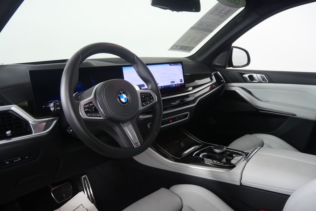 Thumbnail: 2026 BMW X5 - 12