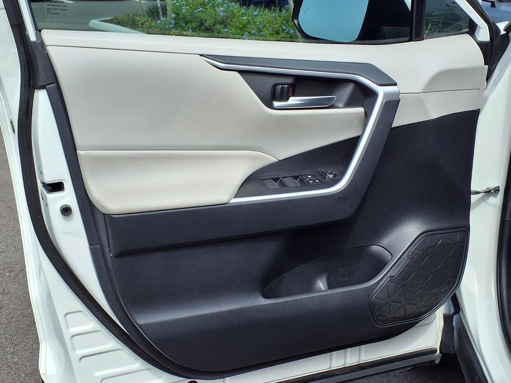 Used 2019 Toyota RAV4 SUV