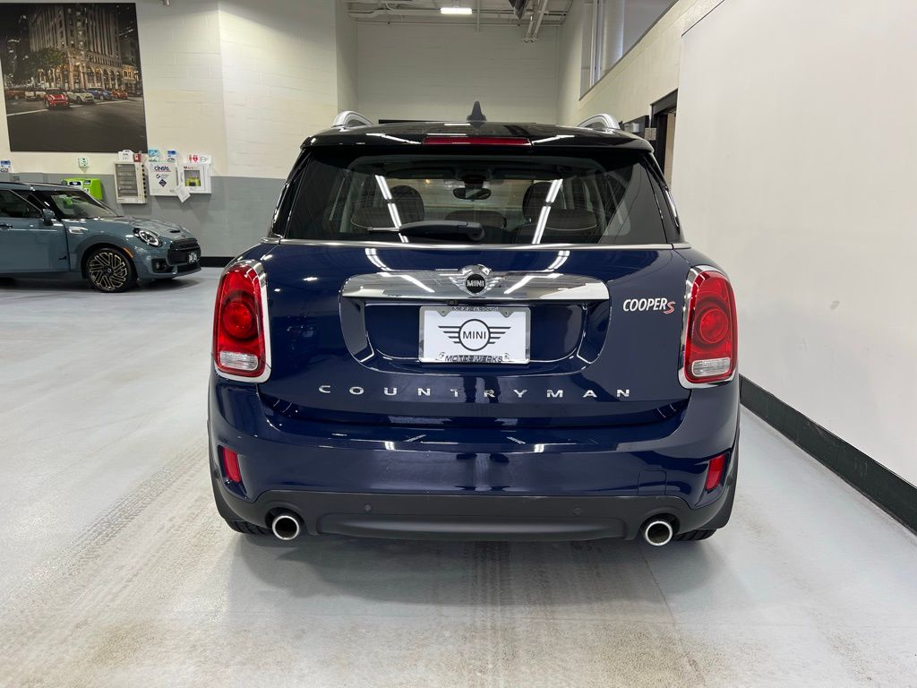 2019 MINI Cooper Countryman Iconic 4