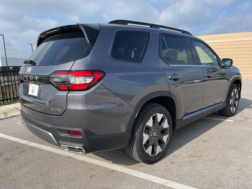 Thumbnail: 2026 Honda Pilot - 3