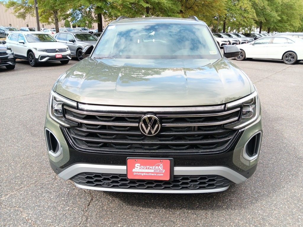 2025 Volkswagen Atlas  8