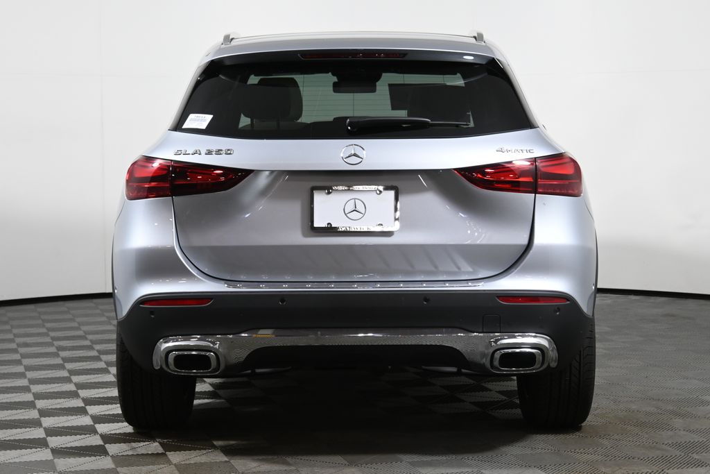 Thumbnail: 2026 Mercedes-Benz GLA - 6